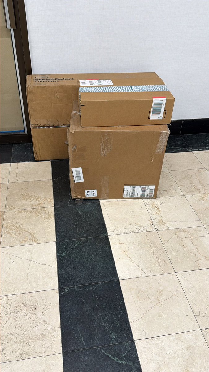 How many reports does it take before a problem is fixed? <a href="/FedEx/">FedEx</a> drivers continue leaving our packages on the building’s main floor instead of delivering to our office—even after acknowledging the issue. This is a security and service failure. #CustomerService #FedExFail