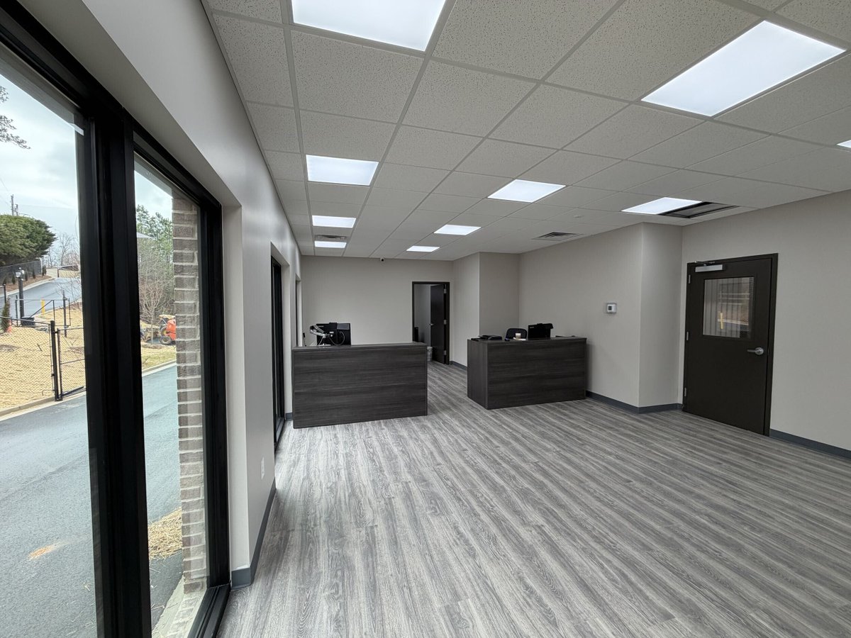 BDGselfstorage's tweet photo. Announcing the completion of our final building at our Buford, GA location!  Our new office and showroom, along with climate controlled self storage received its Certificate of Occupancy and is open for business!

#selfstoragedevelopment
#SelfStorageInvesting
#selfstorageinvestors
#development