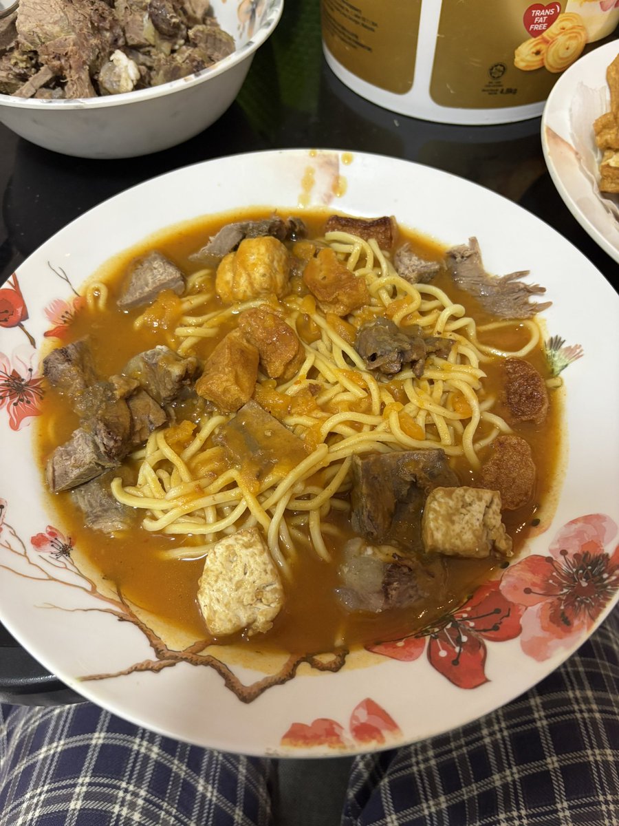 hxlfside_mxn._ tweet media