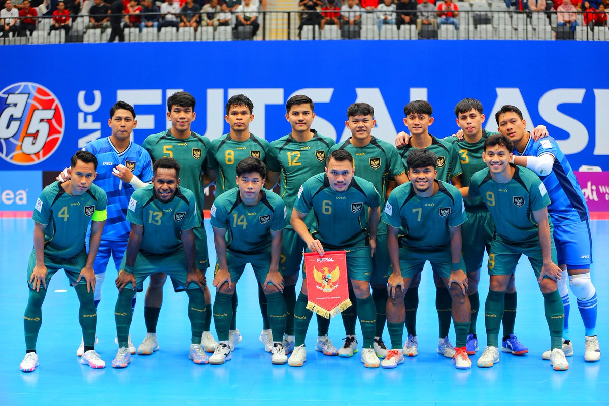 Drixsetiawan's tweet photo. Timnas Futsal Indonesia melaju ke semifinal AF Futsal Asian Cup 2026 usai mengalahkan Vietnam 3-2 di Indonesia Arena, Jakarta, Selasa (3/2/2026). #Timnasfutsal https://t.co/9A4KwwYMY8