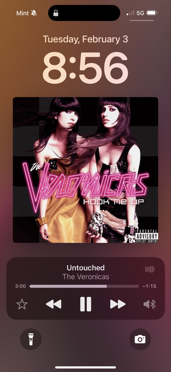 it’s vanny!! tweet media