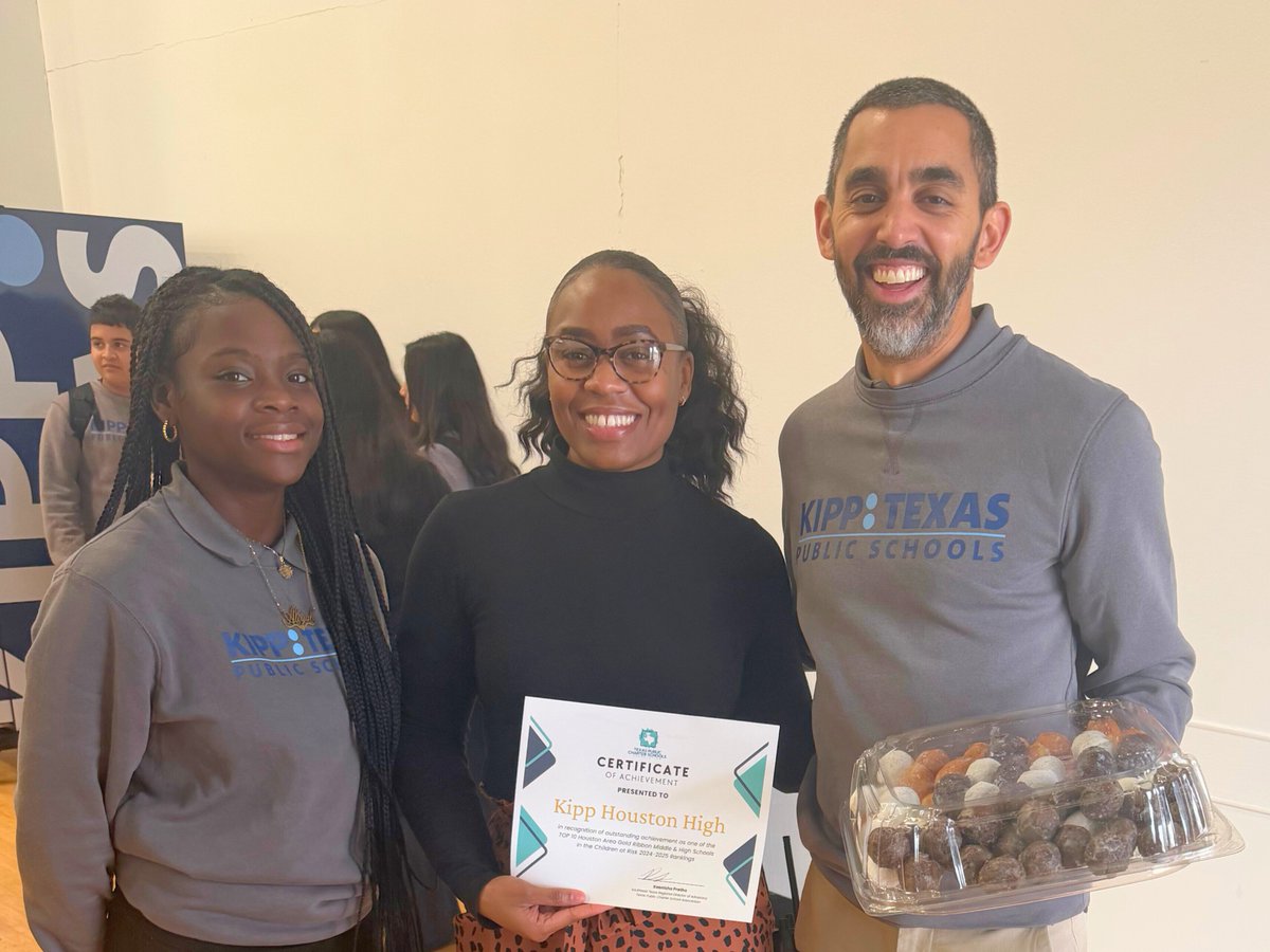 kipptexas's tweet photo. The @TPCSAnews  team stopped by to share some sweet treats with our incredible staff and to officially present our Gold Ribbon School certificates to KIPP Houston High School and KIPP SHINE Prep. Read more about this "Double Gold" achievement on our blog: https://t.co/CYZ1R9tvVB https://t.co/qFgMyGCePE