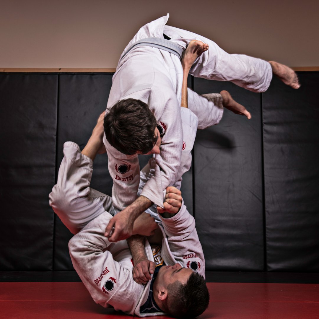 We roll with purpose. Brazilian Jiu-Jitsu helps us defend, control, and overcome with technical precision. Call now to experience! #BrazilianJiuJitsu
brazilianjiujitsuspringfield.com/about_us