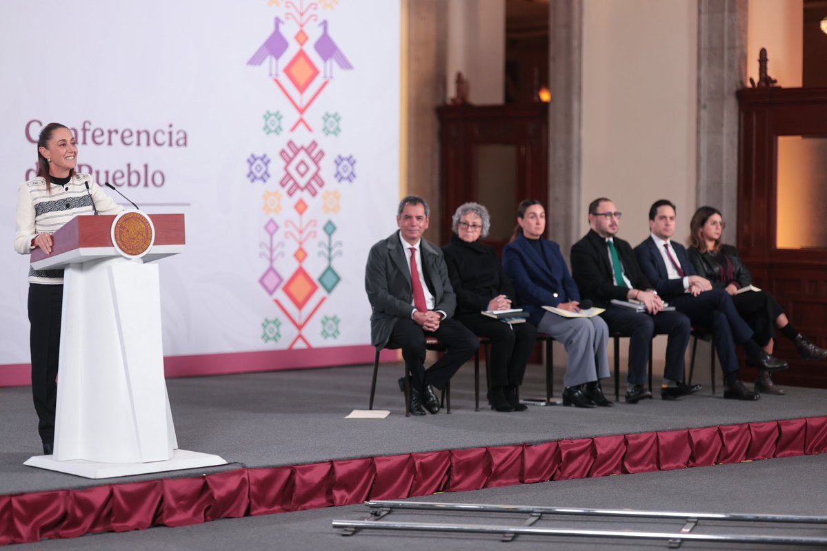 daniel_ser's tweet image. En la Cuarta Transformación, hay crecimiento y desarrollo con justicia social.🌟🤝🏼

Hoy, la Presidenta, la Doctora @Claudiashein, presentó el Plan de Inversión en Infraestructura para el Desarrollo con Bienestar 2026-2030.📊

Tendremos una inversión histórica del 2% del PIB en…