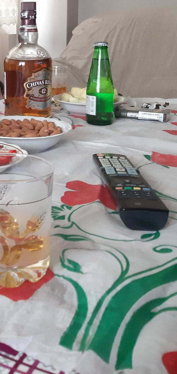 Kontenjan belli 4 duble chivas. Yarasın bana ve tüm içenlere🥂