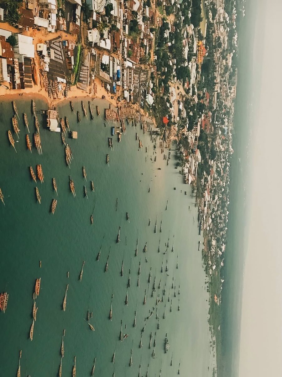 Just here to share a thread of random pictures showing you the beauty of #Burundi🥰🇧🇮 God really said “Burundi shall have landscape” and did that👏🏿 #abatwip see more 👇🏿