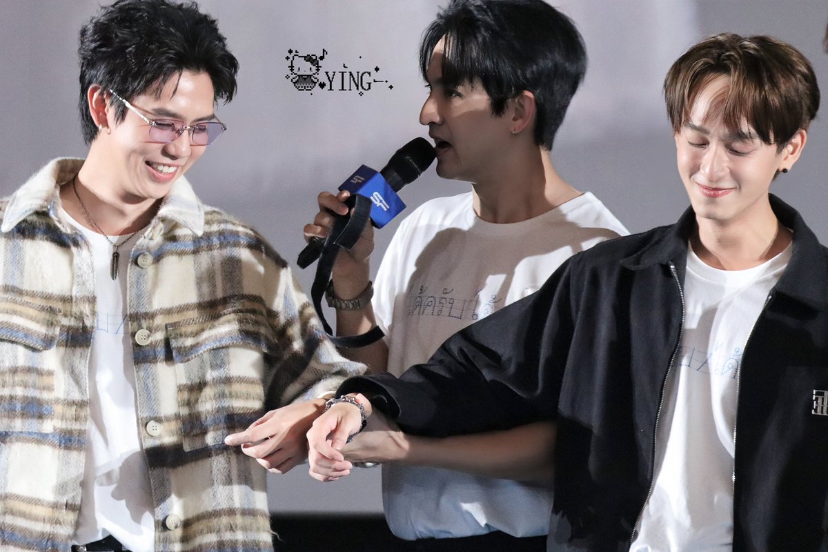 🫣☺️

SINGCHIMON HR SCREENING

#SFxKristSingtoSingChimonKingman 
#SingChimon #ซิงชิม่อน