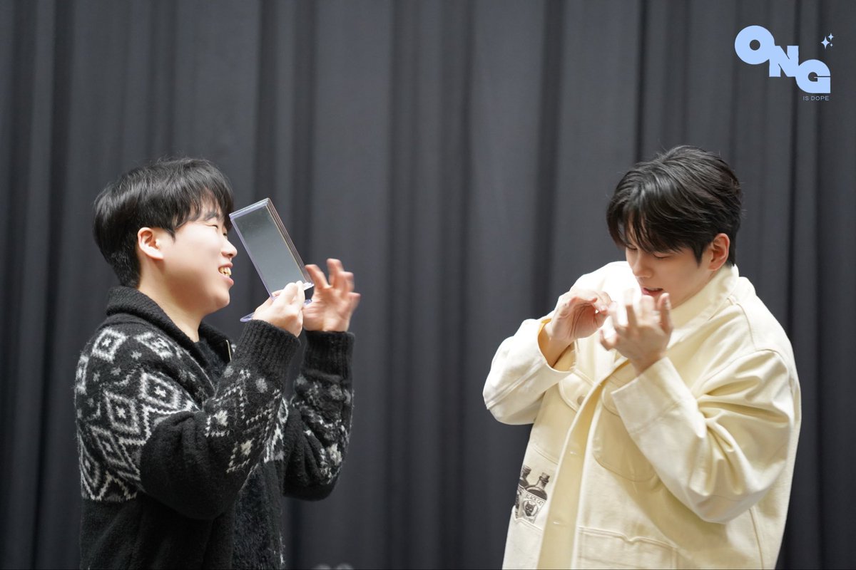 ongisdope's tweet photo. 260131✨

으응으응으응으으옹🫨😵‍💫👋🏻

#ONGSEONGWU #옹성우 #邕聖祐  #องซองอู #オンソンウ
#위로 #WELO https://t.co/OeBk8gpI2a