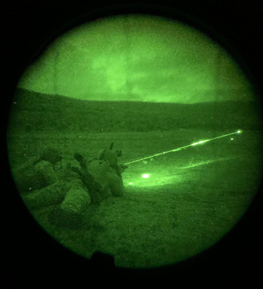 1erSpahis's tweet photo. Consolidation des fondamentaux du combattant pour les spahis du 1er escadron et leurs camarades du @21RIMa en manœuvre sur le camp de Canjuers. #rusticité #vaincreaucombat #1RCA https://t.co/2feLxps5Yn