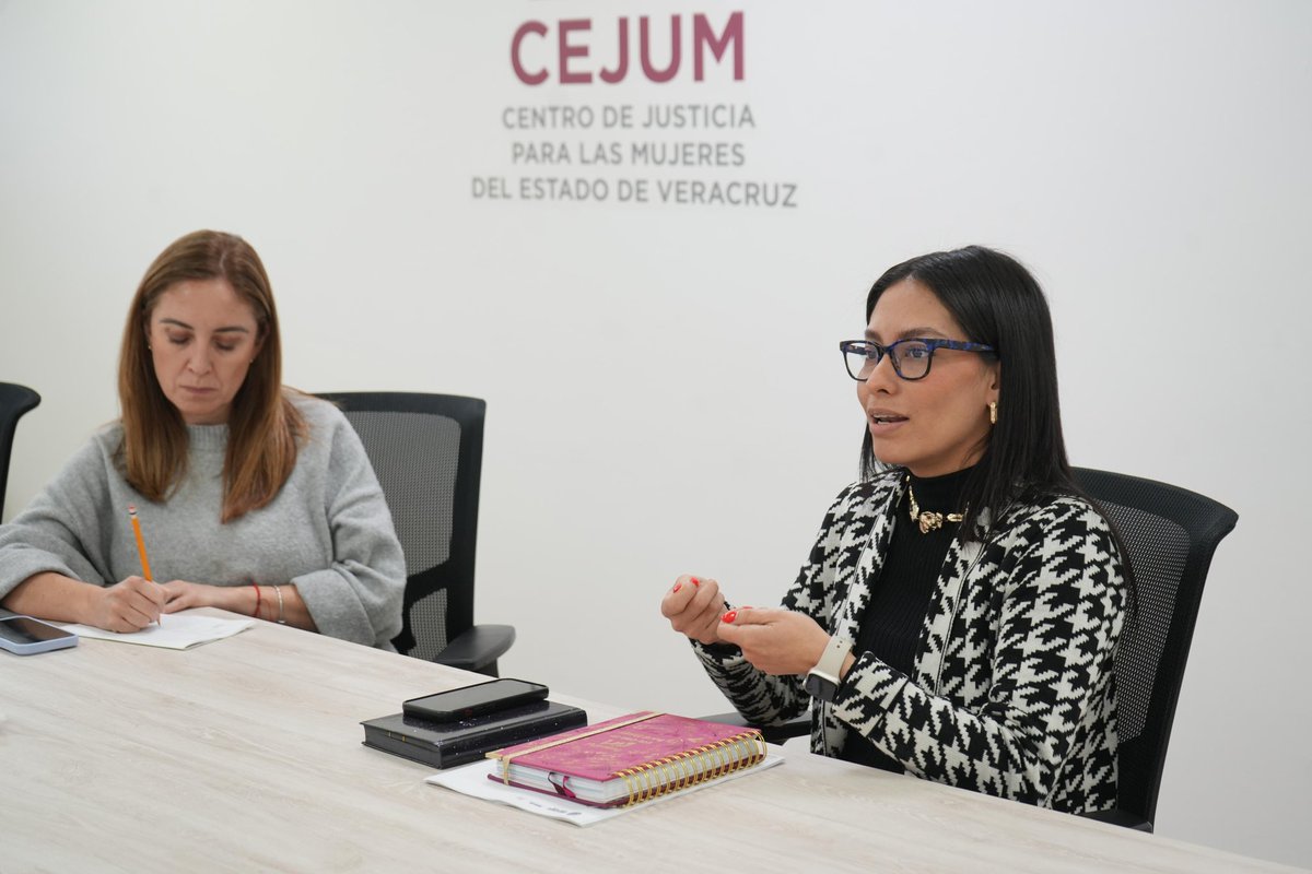 cejumver's tweet photo. Reunión de trabajo con el Instituto Municipal de la Mujer de Coatepec para fortalecer la coordinación interinstitucional y avanzar en acciones conjuntas a favor de las mujeres. 💜🤝

#CJMParaTodas https://t.co/9RiHO7i2Y5