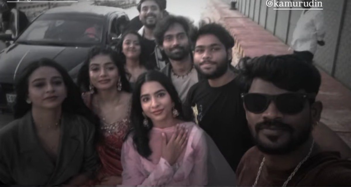 _theDoraemon1's tweet photo. #Divya BB9 gathering 🥳🥳🥳 

#Divyaganesh𓃶 #GanaVinoth #Aurora #Kamrudin #Viyana #Vikram #Subi #BiggBossTamil9 #BiggBoss9Tamil #BiggBossTamilseason9 https://t.co/2g9T5t24On