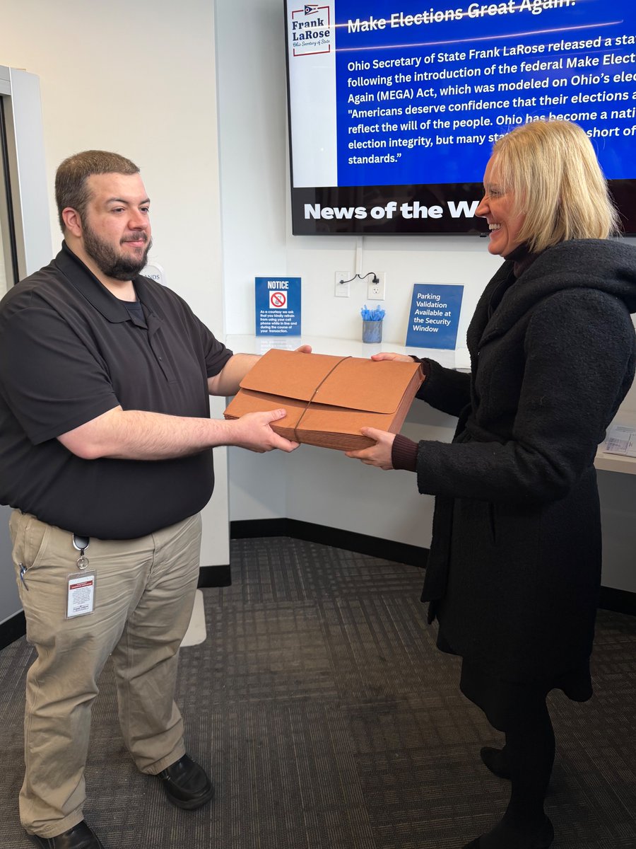 ODonnellforOhio's tweet photo. Today I filed petitions with @OHSecofState to appear as a candidate for justice of the Ohio Supreme Court on the May 5 Republican primary ballot! Thank you to everyone who took the time to sign or circulate a petition on my behalf. I look forward to earning your vote before 5/5! https://t.co/hZppCrp5T6