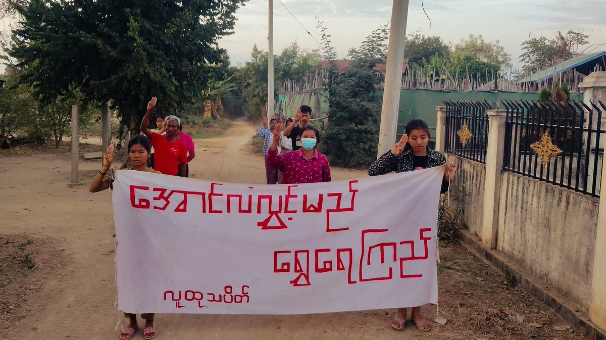 naingnaingaung tweet media
