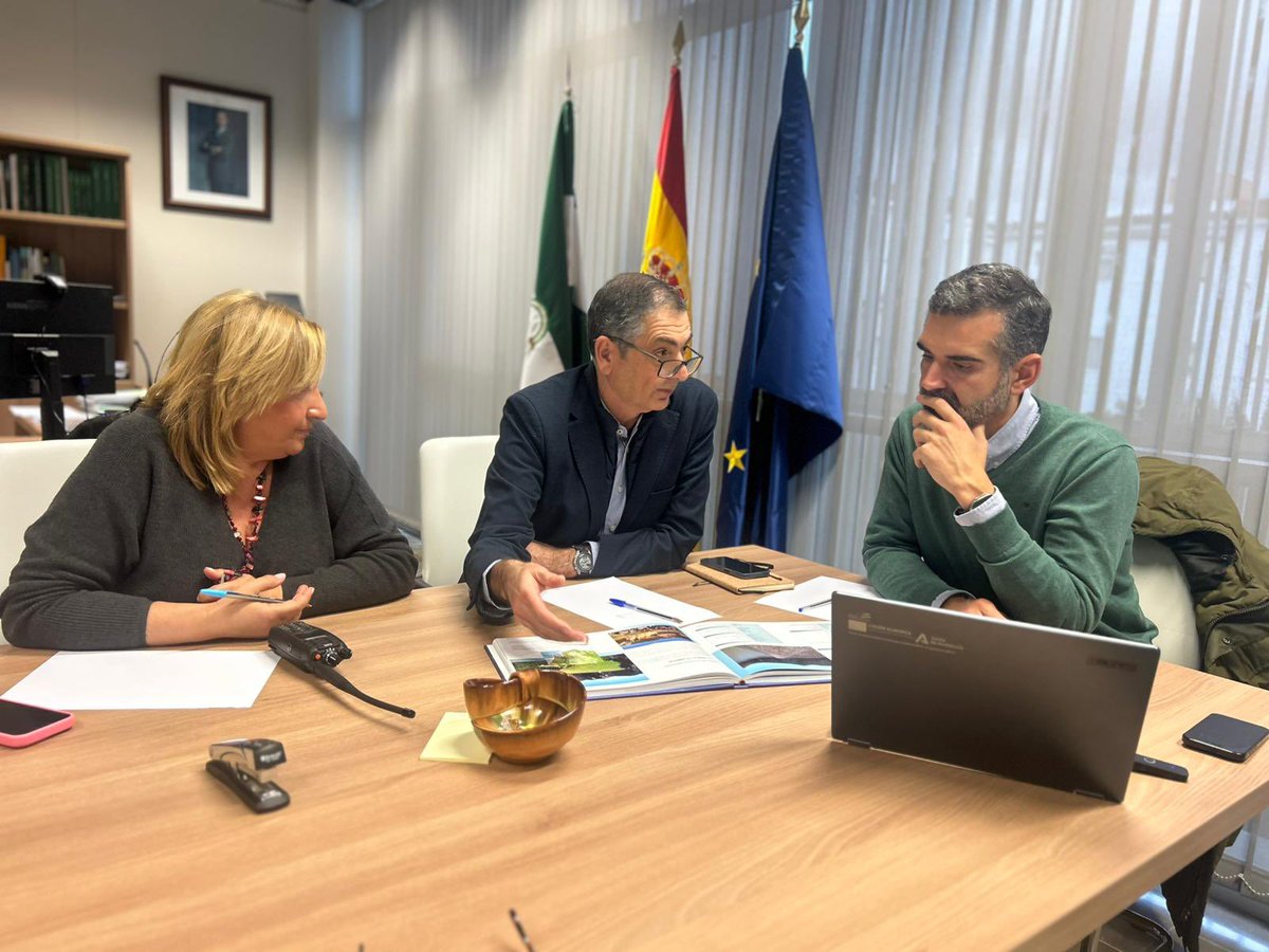 🚨 Desde el Centro para la Gestión Avanzada del Agua de #Andalucía realizamos seguimiento continuo de cauces y presas en las demarcaciones hidrográficas de la <a href="/AndaluciaJunta/">Junta de Andalucía</a>.

🙏 Máxima prudencia y sigue siempre las #Instrucciones112.

#AndalucíaPreviene #BorrascaLeonardo