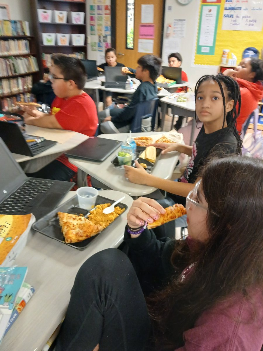 Amy Seitz tweet media