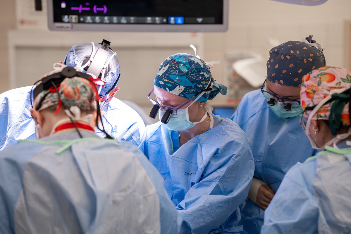 UofUSurgery's tweet photo. Celebrating National Women Physicians Day with a snapshot from the OR. Just a few of the incredible women who make up our @UofUCTSurgery team, across every stage of training. Leadership, mentorship, and excellence in action.

#NationalWomenPhysiciansDay https://t.co/WtO8QRB6bz