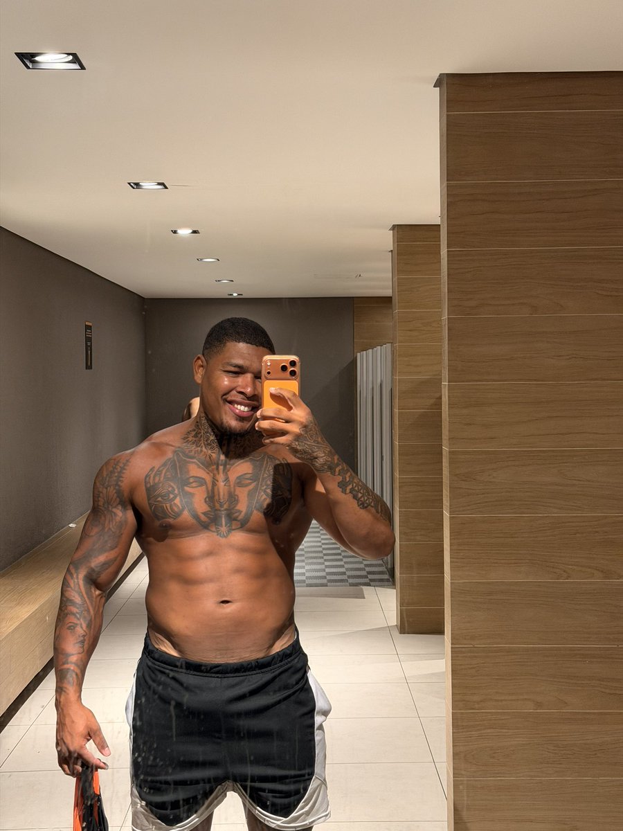 Lucio 🦍 tweet media