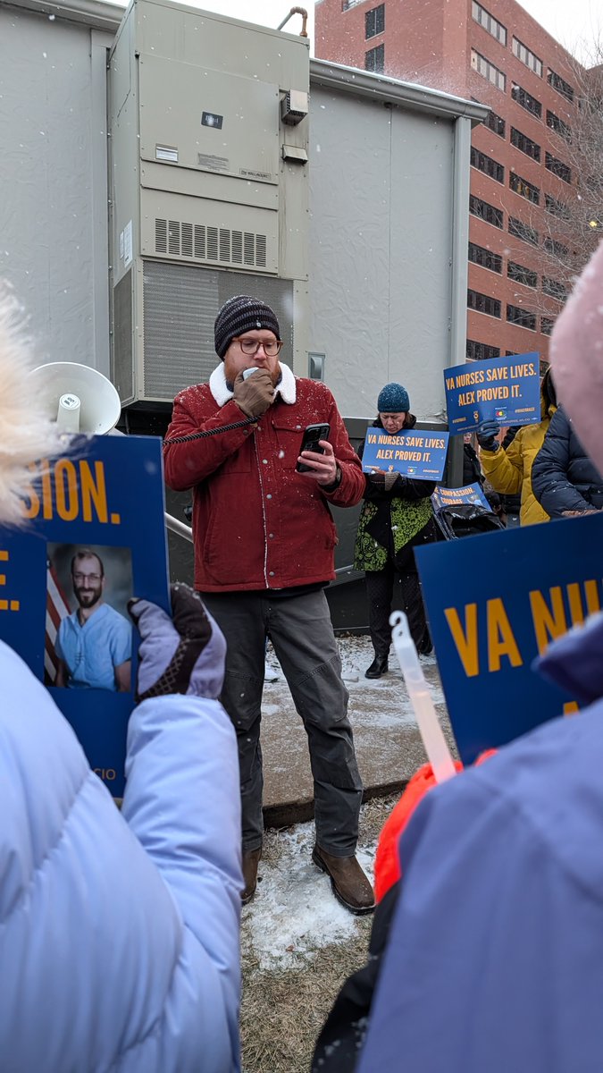 unionveterans's tweet photo. The Iowa UVC, led by Army Vet Joe Statler, stood in solidarity with organizers @AFGE Local 2547 and @NationalNurses to honor a fellow union brother &amp; VA nurse. @AFLCIO 

Veterans and nurses: United in service, united in grief. 

#JusticeForAlexPretti #UnionVeterans #1u #IowaCity https://t.co/pDSTTWiiA7