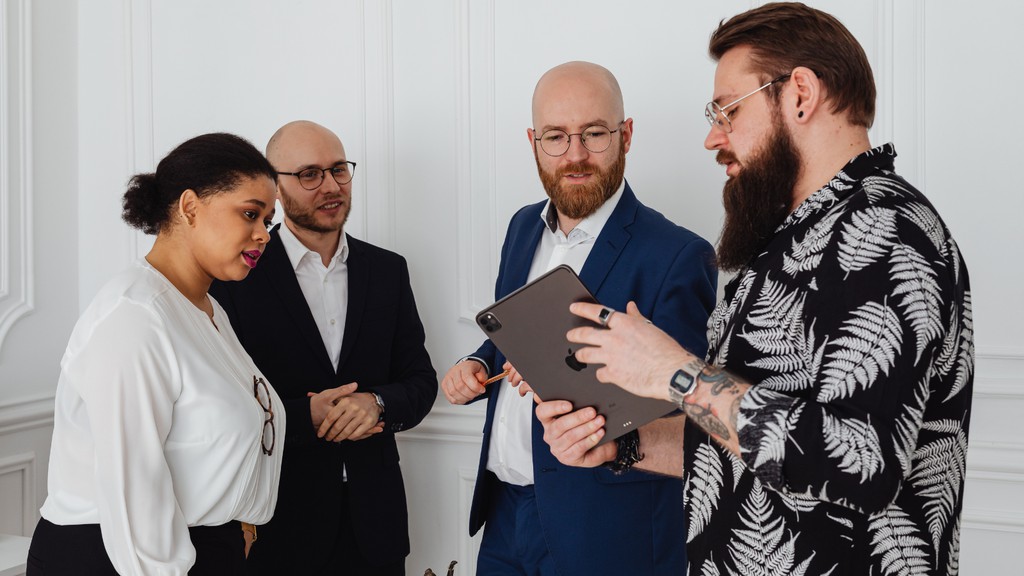 PressStartLead1's tweet image. A Practical Guide for Game Industry Leaders on Earning Trust, Understanding Team Culture, and Guiding a Preexisting Team With Confidence and Empathy.

Read more 👉 lttr.ai/Anyse

#TeamManagement #VideoGameIndustry #Pressstartleadership