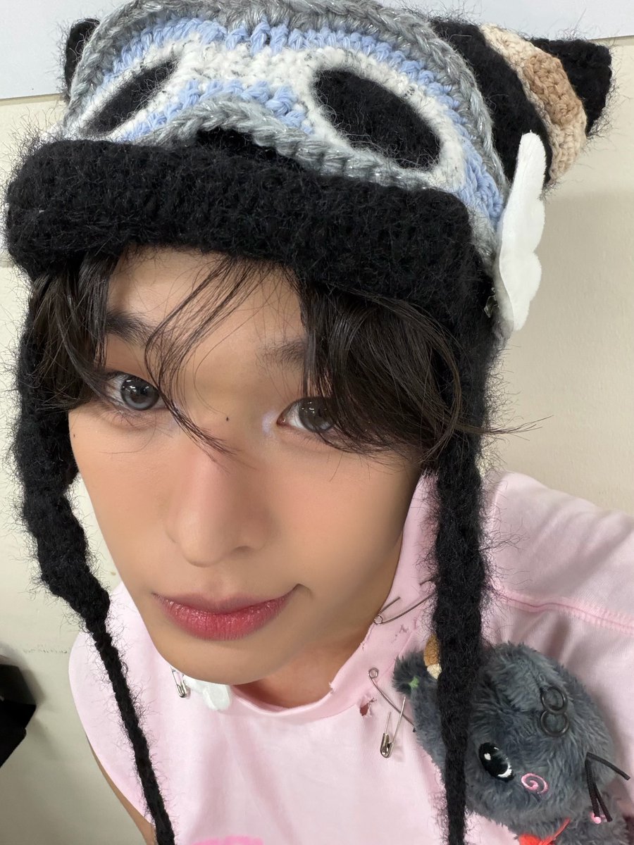 628media's tweet photo. 260203 21:51 KST
🐈‍⬛📸 https://t.co/W9kaOL1xeI