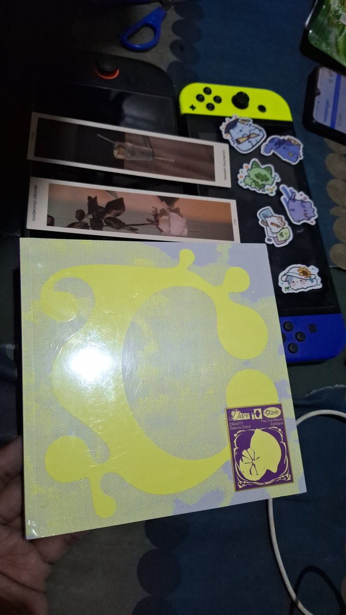 robinchrisb's tweet photo. My Cravity Dare To Crave Epilogue album arrived safely! @seoulthingsmnl Thank you so much! #STMNLfeedback https://t.co/YbxD6iRJWH