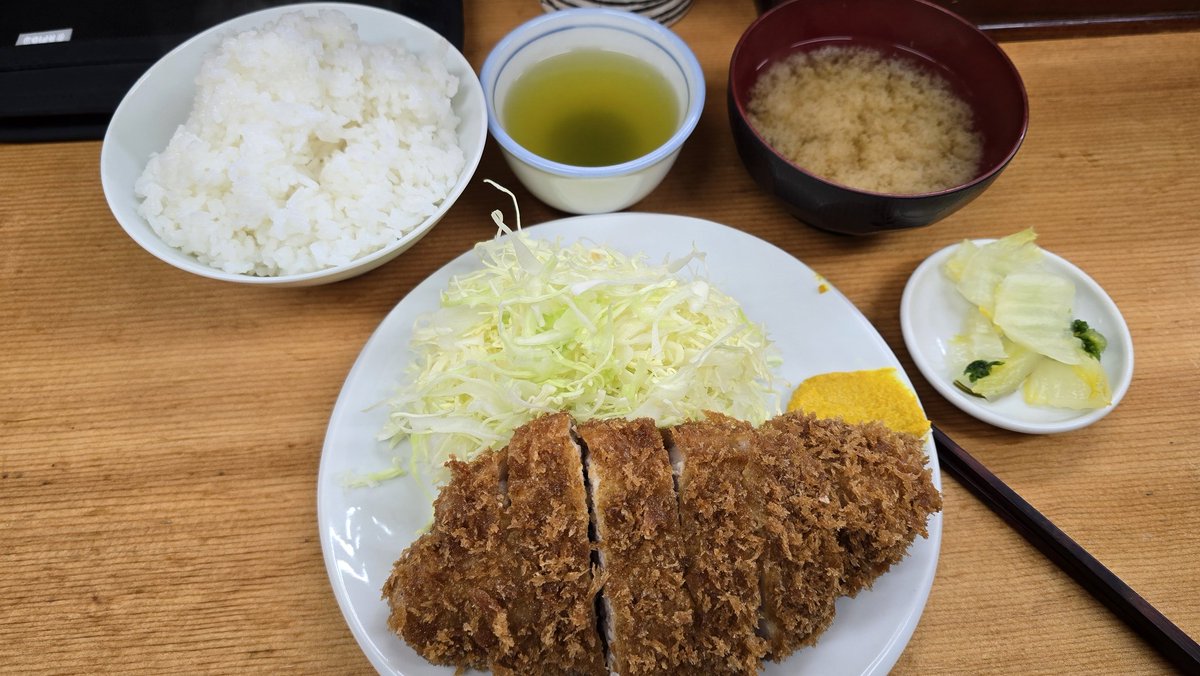 DogLowLife's tweet image. 크어어 뻑예