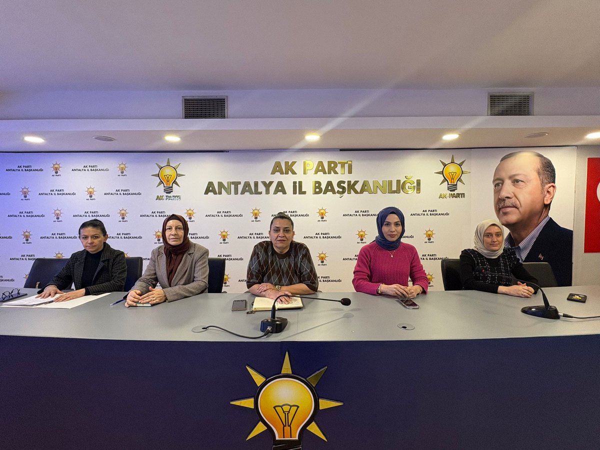 GlinZboz's tweet photo. 📍Antalya İl Başkanlığı

Haftalık olağan Yönetim Kurulu Toplantı'mızı gerçekleştirdik.

Birlik ve beraberlik içerisinde çalışmalarımıza devam ediyoruz.

@tugbaisikercan 
@alicetin_07 
@akkadinantalya https://t.co/YshozFx8Dc