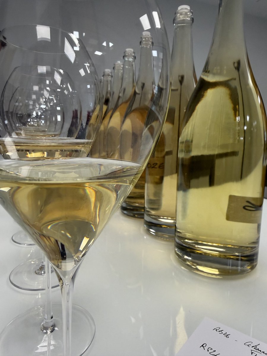 Louis Roederer tweet media