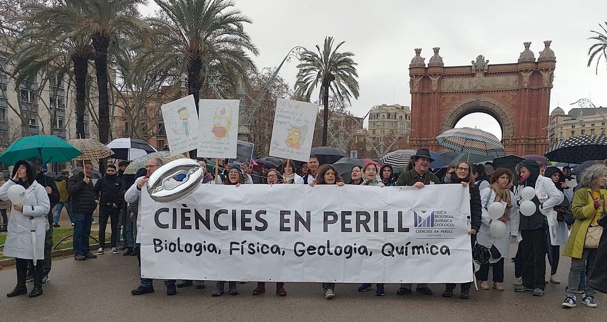 Plataforma Ciències en Perill tweet media