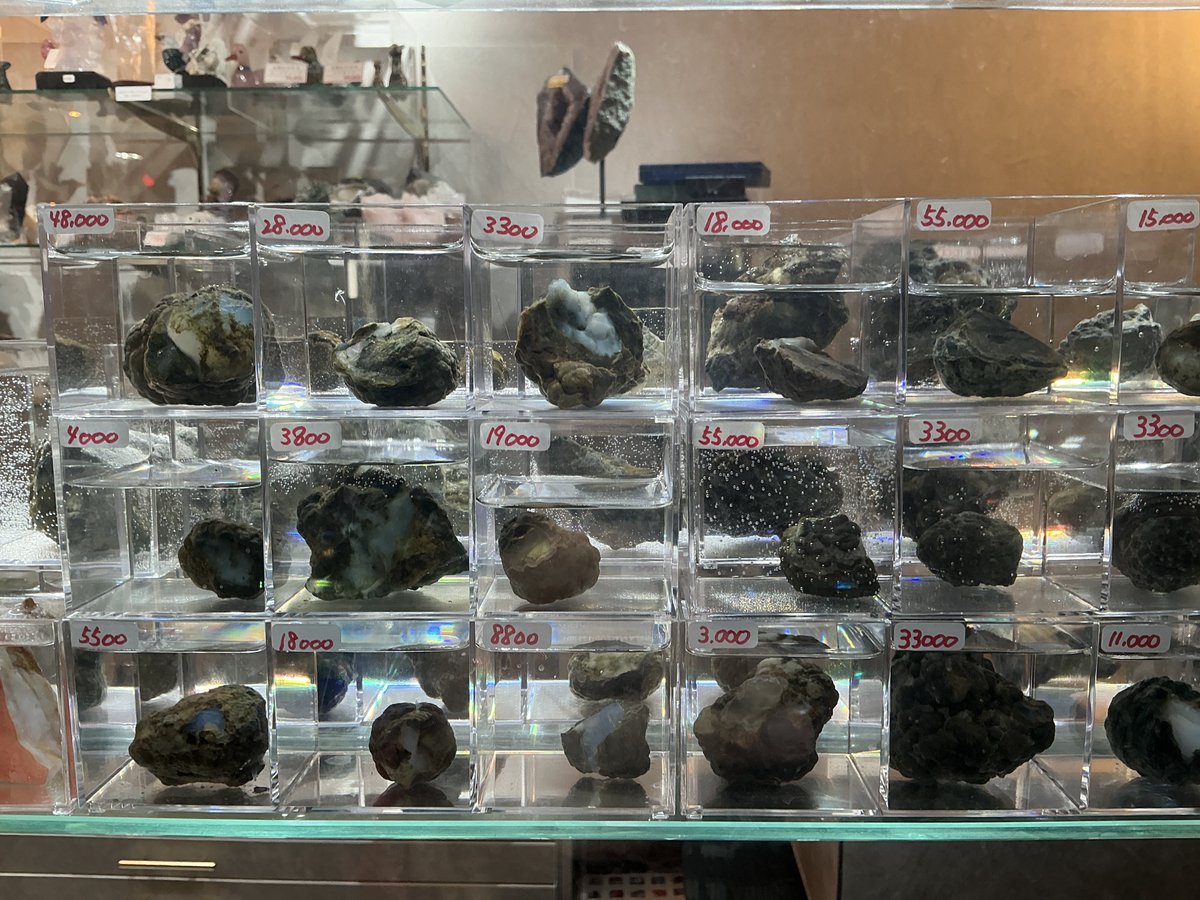 ediokstone's tweet photo. 宝坂のオパールが
900個入荷 https://t.co/H7HLXheAUi