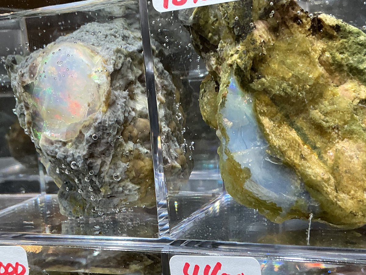 ediokstone's tweet photo. 宝坂のオパールが
900個入荷 https://t.co/H7HLXheAUi