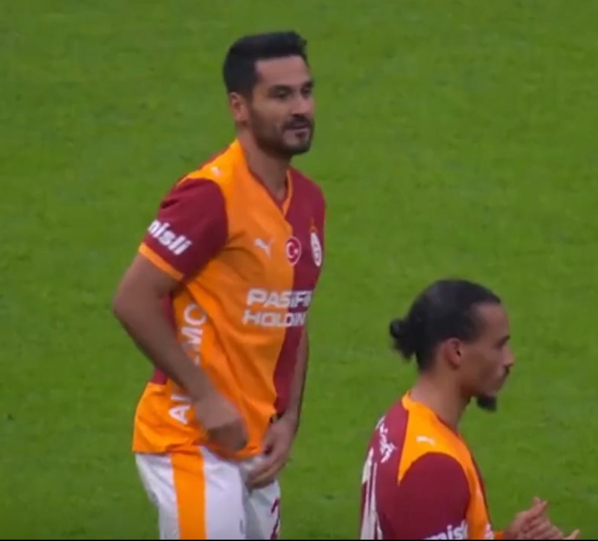 Gunerdynli1's tweet photo. @KocayildizCS @TFF_Org Aynen Aynen https://t.co/NYF3jiRJyG