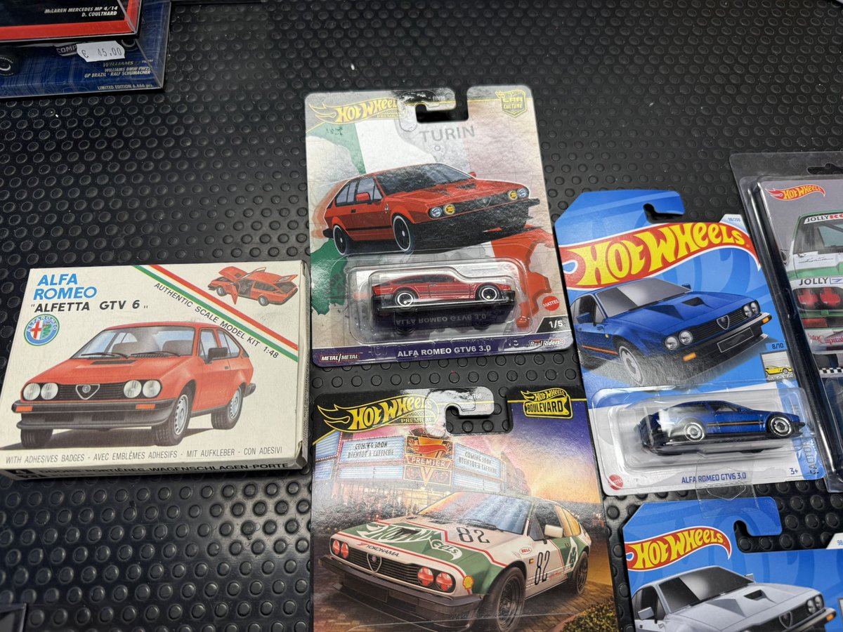 cars_tiny's tweet photo. Alfa Romeo GTV Hotwheels edicola Rhino Models TPC Scala 1:43 e 1:64 #alfaromeo #hotwheels #alfaromeogtv #scale164 https://t.co/9sPq4v7xnb