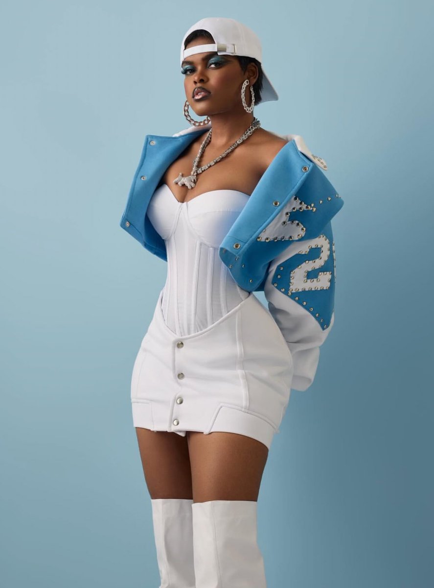 Since Jarvis leave peller, she just dey hot😂