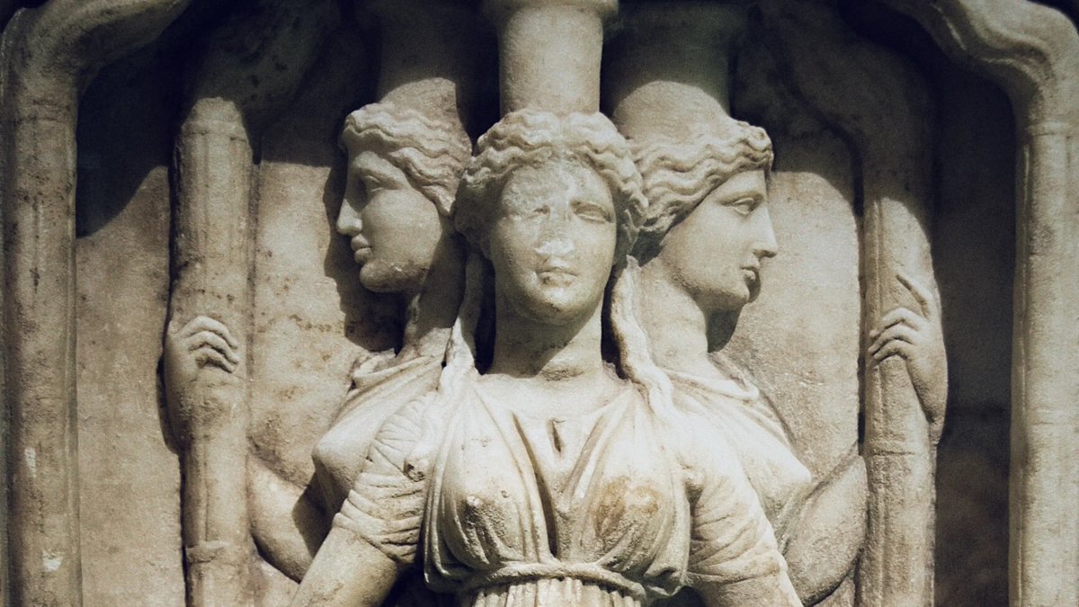 ouz_bhdr's tweet photo. Hekate (Data Fetching): The goddess of crossroads, boundaries, and magic; she can see in all directions. This module collects and processes data from both the past (Backtest) and the present (Live). https://t.co/IkImczpPq6