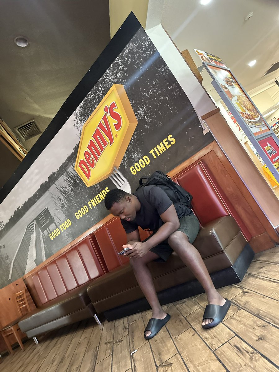MenFee69228's tweet photo. #MuscleMass #feetgod #ViralVideos #viral #feetِ #viral2026 #toes #feetfetısh #musclewoship #muscles #feetworshi̇p https://t.co/naMLmWWEao