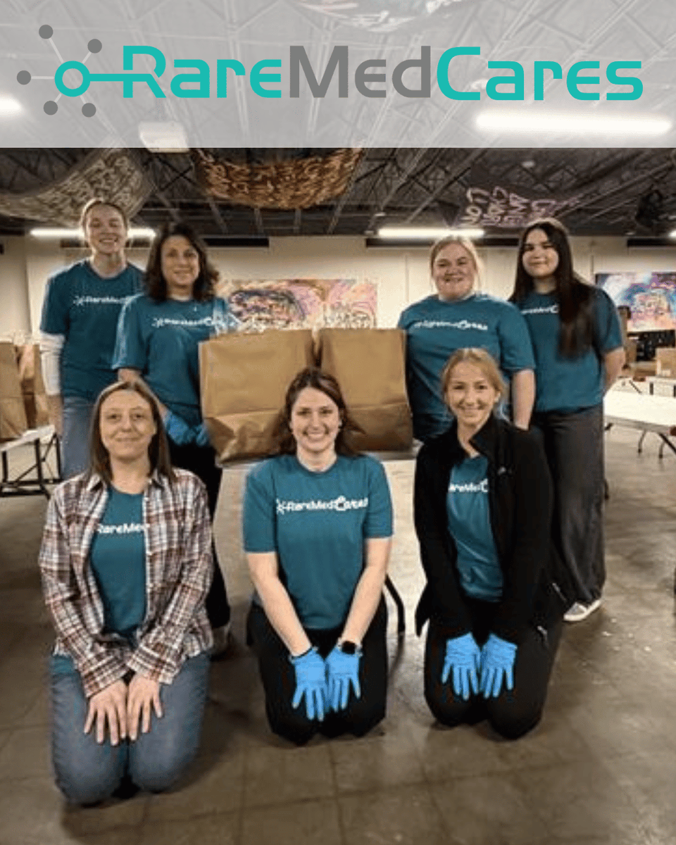 Rare_Med's tweet photo. RareMed Employees spent their day volunteering at 412 Food Rescue for our January VTO Opportunity! Packing bags of groceries for those in need in the Pittsburgh area! 

#VTO #FoodRescue #RareMedCares https://t.co/GUvzjWBEmt