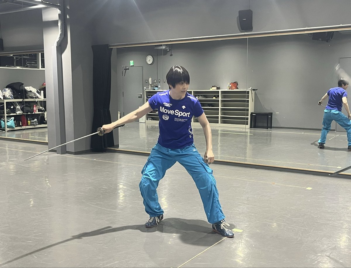BEAT_PARADOX_'s tweet photo. BEAT PARADOX2026年4月公演
◥◣⚔️「七彩の刻〜零〜」⚔️◢◤

本日の稽古が終了しました。

刀の基礎稽古から始まった今日。

スタジオに張り詰める静かな緊張感。
真剣な表情が、とても印象的です🔥🔥
一つ一つ、確かに積み重ねていきます‼️

#BEATPARADOX #零 #稽古 
#浅井星光 #ほしみん #ANGELLA #甲能采海 #小川愛依 #藤田凜 ＃福田直美 #ハグハグ共和国 #WIDEN
