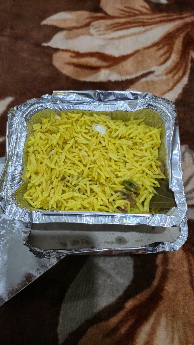 I think they took my tweet seriously and we were served Pulao at Maghrib time. Lol

Hope someone will bring Badmaaz Taéhér during Shab 🥲.