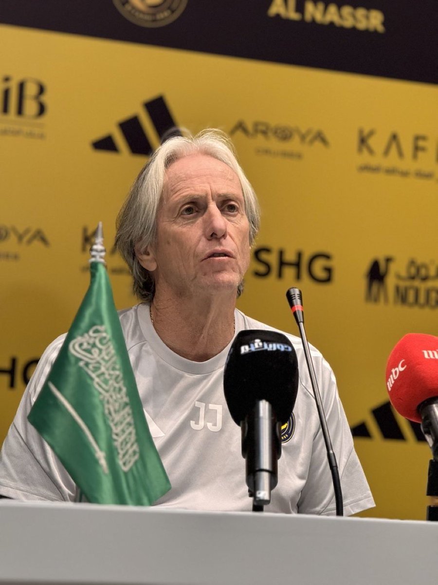 🔴 كل ما يحدث …
لخصه السيد القدير جيسوس 
في كلمتين :

إمتلاكهم  لـ "قوة سياسية" 
لا يمتلكها النصر …….‼️

وأكدها الدون بحركة ال (( Roubo ))
Roubo no futebol ‼️
سرقة في كرة القدم ‼️

تفهم ما تفهم .. تعابط ما تعابط 
تنهبل .. تطير .. توقع ..
هذا الصحيح …

وصل الله وبارك