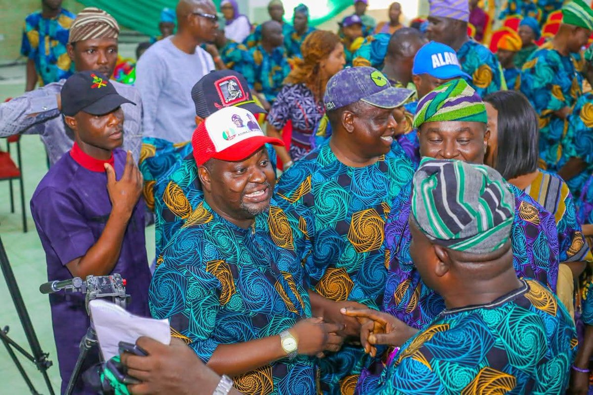 Hon. (Prince) Akeem Adeniyi Adeyemi tweet media