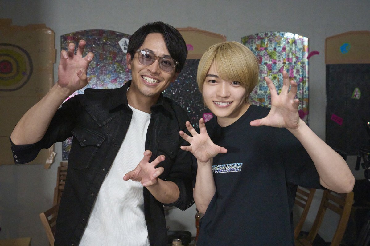 matori_kyoken's tweet photo. 『#マトリと狂犬 』

/／

第𝟯話放送まであと𝟯時間🐶🐾

\＼

2話では、松原(#平埜生成)に
ハメられた梅沢(#西畑大吾)🤦🏻
果たして3話は…👀

📱TVer⌇第1・2話配信中
https://t.co/w0EEs4znkX
(お気に入り登録がオススメ)

📱Netflix⌇第1・2話配信中
https://t.co/z6szp5nTrH https://t.co/qHYX28ooHb