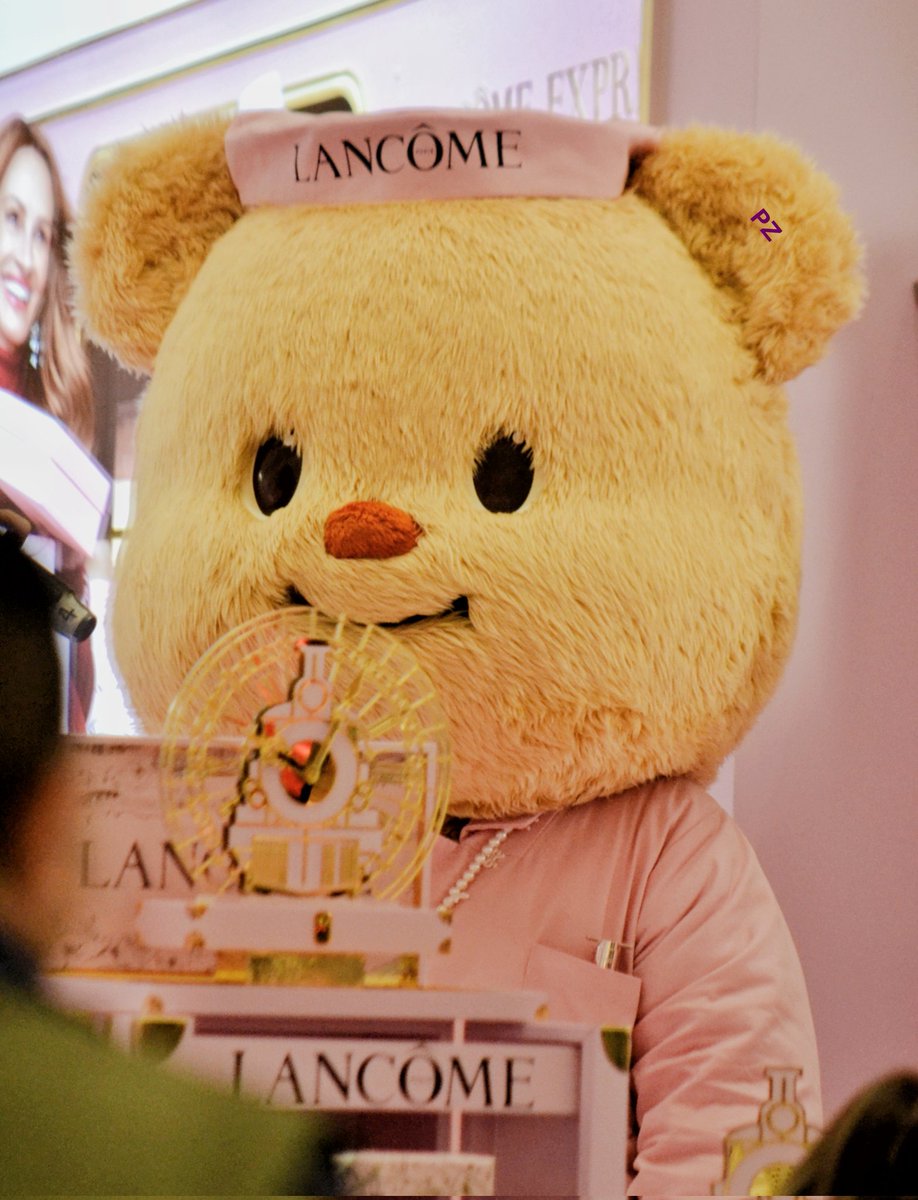 ตั้งแต่เดือนนี้มัมจะเป็นคนตกงานแล้วอาจจะไม่ได้ไปหาหนูจนกว่าจะได้งานใหม่อาจจะนานเท่าไหร่ไม่รู้ได้แต่มัมจะดูหนูอยู่ตลอดนะคะแล้วสักวันที่มัมได้งานใหม่แล้วมัมจะไปหาหนูเหมือนเดิมนะคะรักหนูเสมอนะกำลังใจของมัม #Butterbear