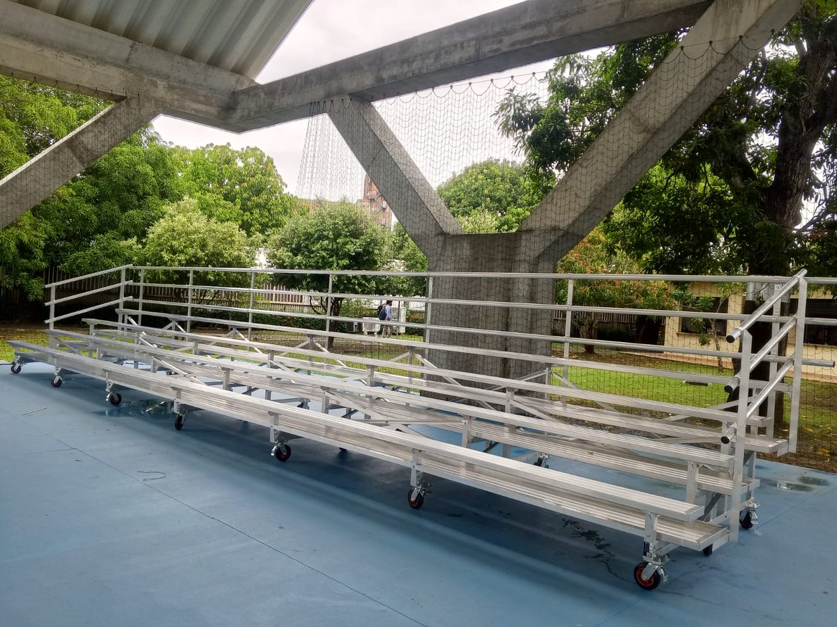 acopresa's tweet photo. Espacios diseñados para vivir el deporte con comodidad y seguridad 🏟️
Graderías instaladas para la Universidad Pontificia Bolivariana – Montería, pensadas para acompañar cada partido y cada logro.
#graderias #universitarios #Universidades https://t.co/FnNLmozzL9