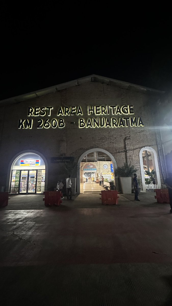 Sampe mlipir ke rest area buat war bookslot exo 😭