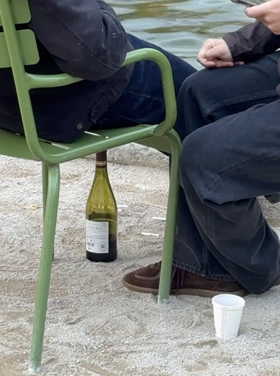 HopzzJuicy's tweet image. Paris