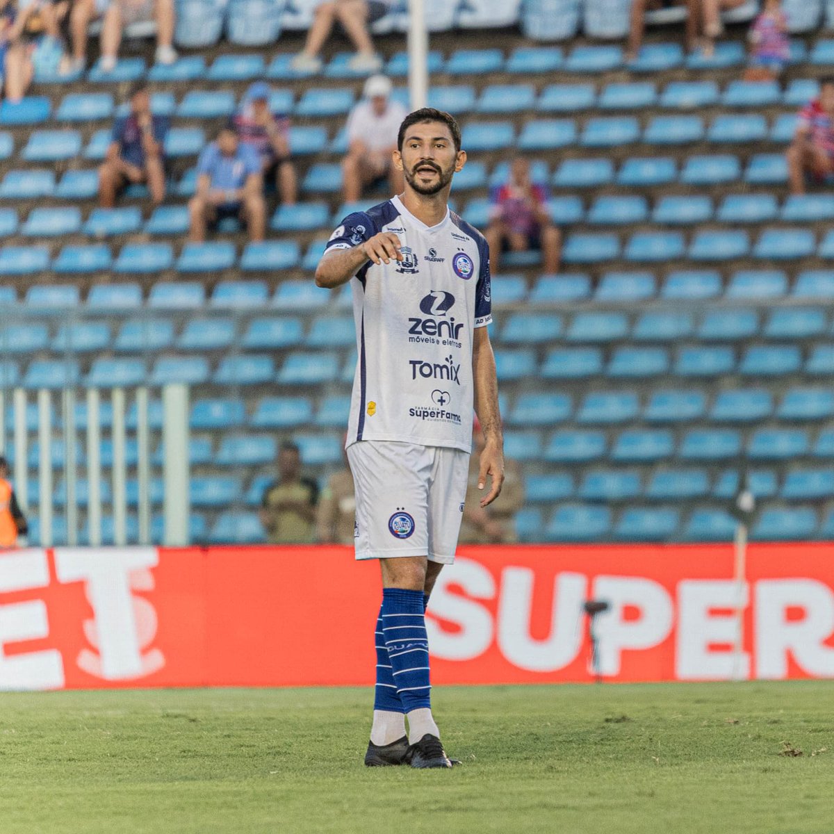 Após quase um ano parado por LCA, Wagner Vidal, zagueiro do Iguatu, comemora boa atuação contra o Fortaleza bit.ly/45JMB6W