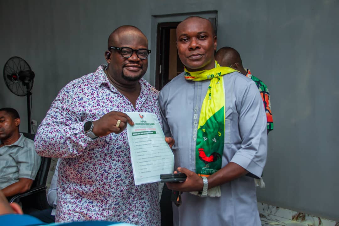ObikaCy's tweet photo. The People First...

Ndi oyi banyi, I'm here to Serve https://t.co/BM0H0gTf6b