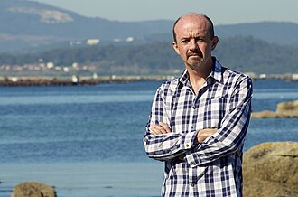 Hoy ha muerto Carlos Hernández, uno de los mejores periodistas que he conocido, uno de los mejores compañeros de profesión de toda mi vida.
Honesto, progresista, valiente.
Hoy todo es una mierda.