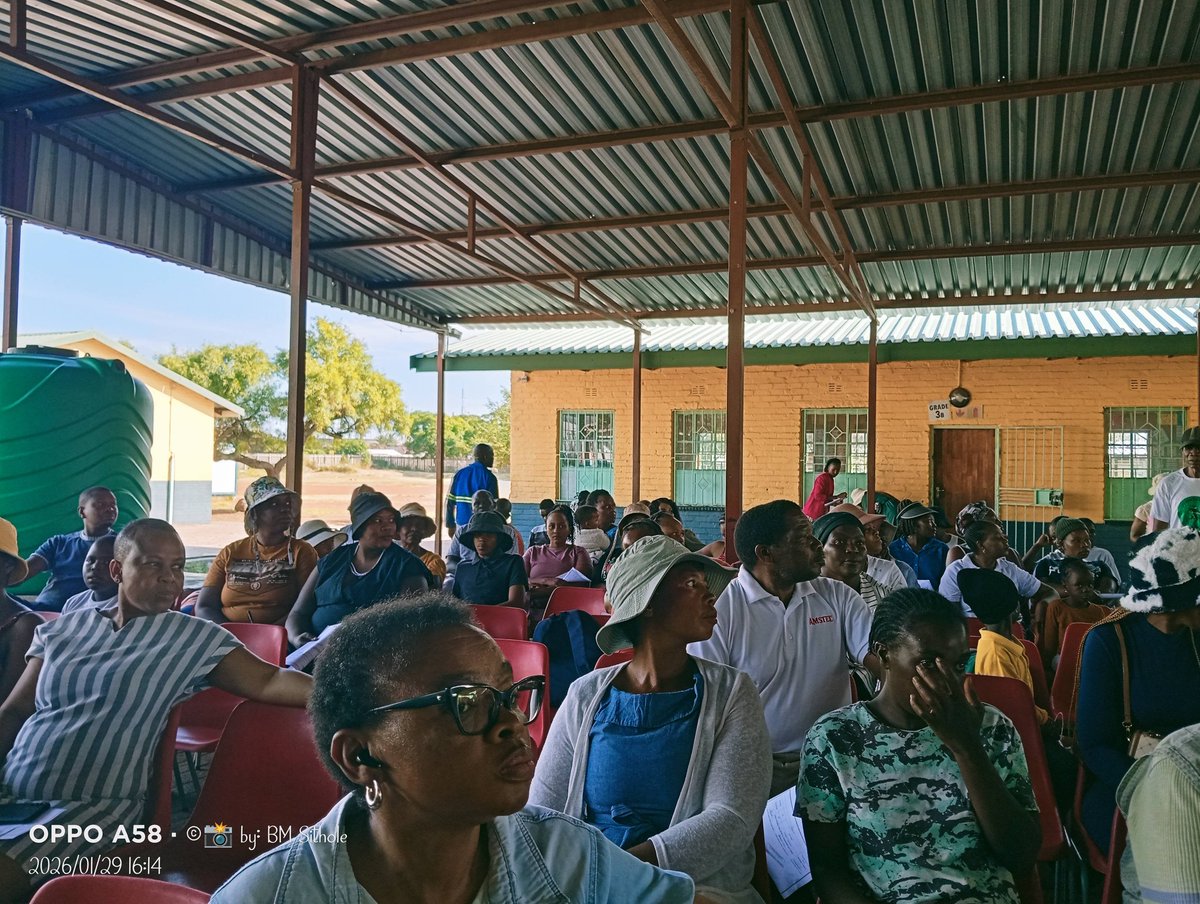 On Thursday 29 January 2026 we were at Phutanang P. School (Soshanguve) speaking to the parents about the importance of both parents and participation in a child's life especially their education.
#DadsInThePicture